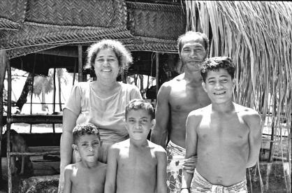 Paseka and Maaka and family, 1974